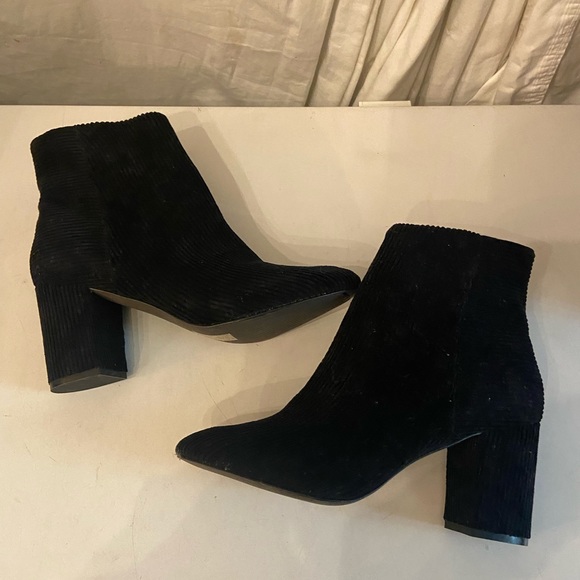Band if Gypsies black corduroy ankle boots, zip sides, block heels 3” size 9 NWT - Picture 5 of 7